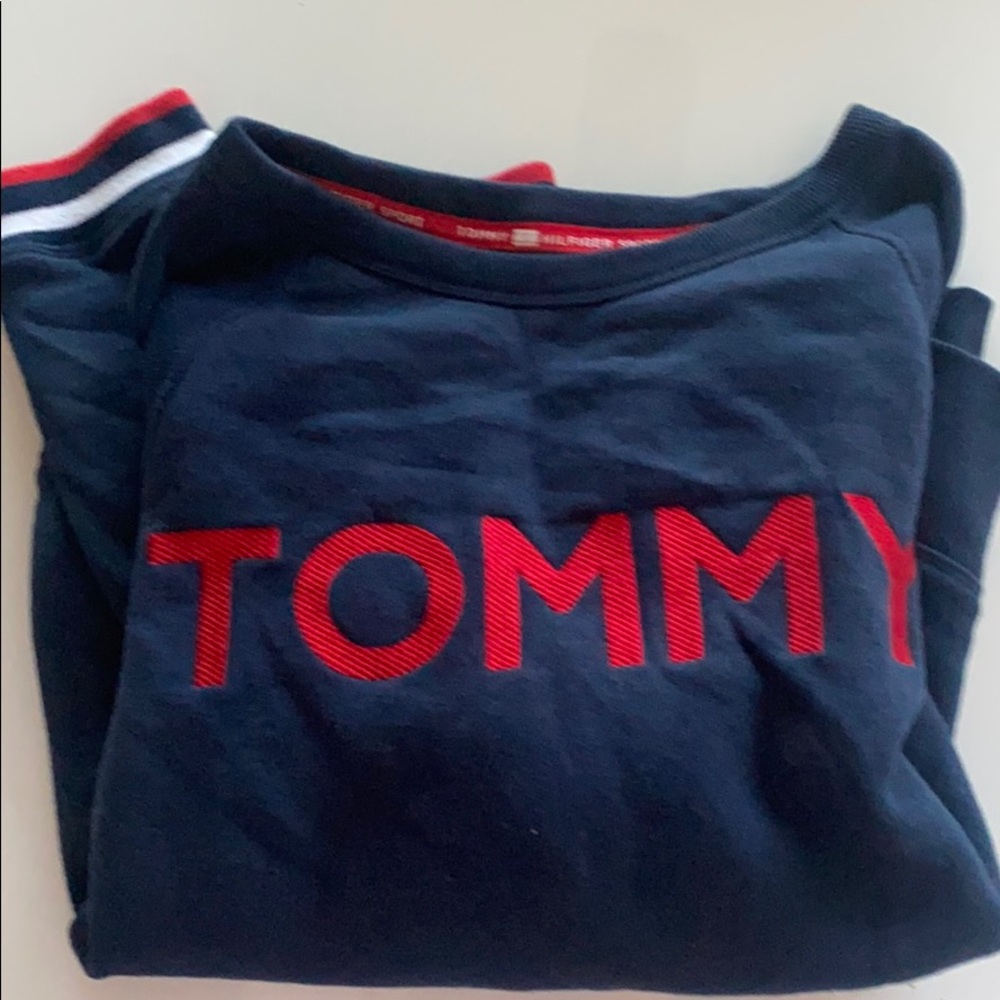 Women’s Tommy Hilfiger sweatshirt